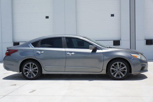 used 2018 Nissan Altima car