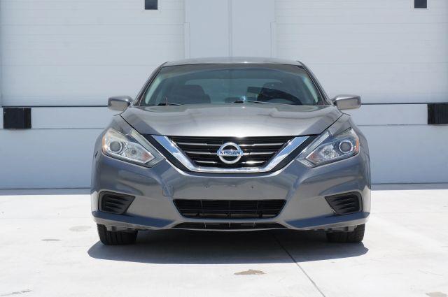 used 2018 Nissan Altima car