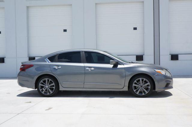 used 2018 Nissan Altima car