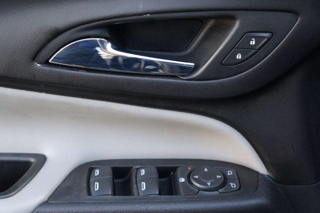 used 2021 Chevrolet Equinox car, priced at $10,992