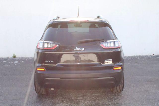 used 2021 Jeep Cherokee car, priced at $12,995