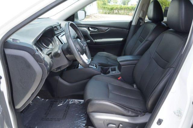 used 2017 Nissan Rogue car, priced at $10,992
