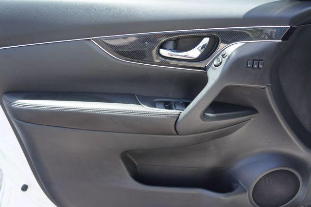 used 2017 Nissan Rogue car, priced at $10,992