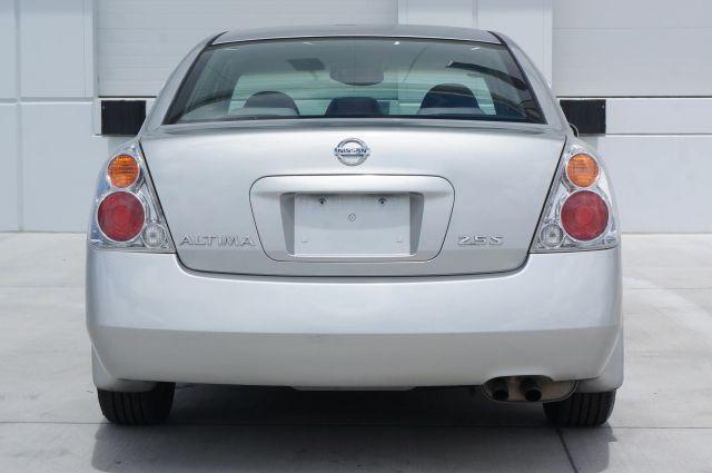 used 2006 Nissan Altima car, priced at $3,995
