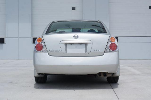 used 2006 Nissan Altima car, priced at $3,995
