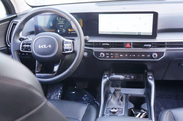 used 2024 Kia Sorento car, priced at $24,992
