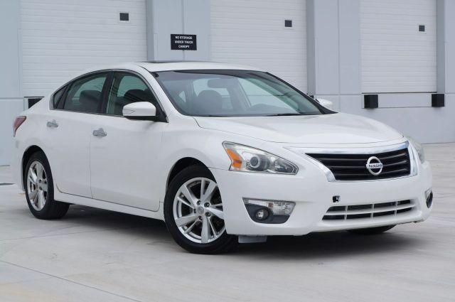 used 2013 Nissan Altima car, priced at $4,995