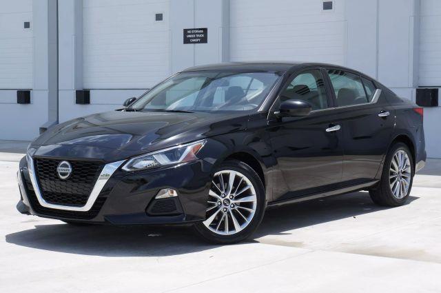 used 2020 Nissan Altima car, priced at $10,992