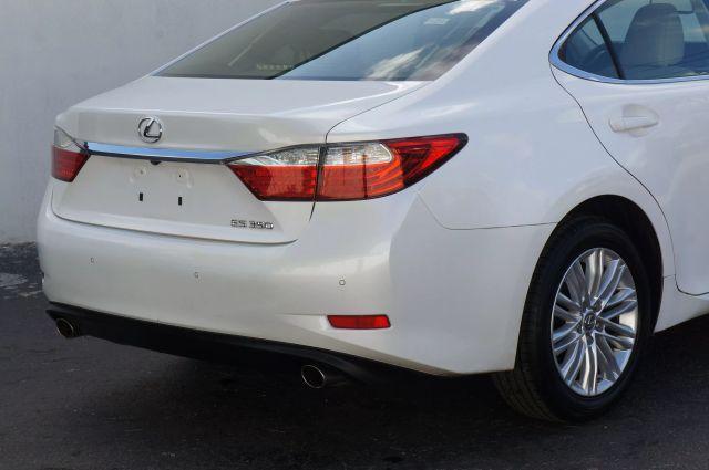 used 2015 Lexus ES 350 car, priced at $13,995