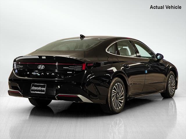 new 2025 Hyundai Sonata Hybrid car, priced at $30,817
