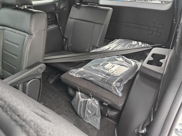 new 2025 Hyundai SANTA FE HEV car, priced at $49,272