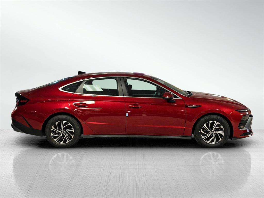 new 2026 Hyundai Sonata Hybrid car, priced at $30,331
