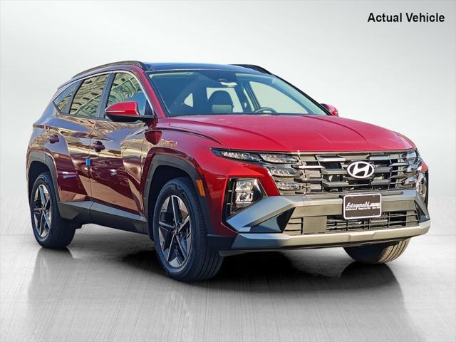 new 2025 Hyundai TUCSON Hybrid car, priced at $37,114