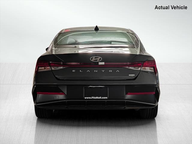 new 2025 Hyundai Elantra car, priced at $28,640