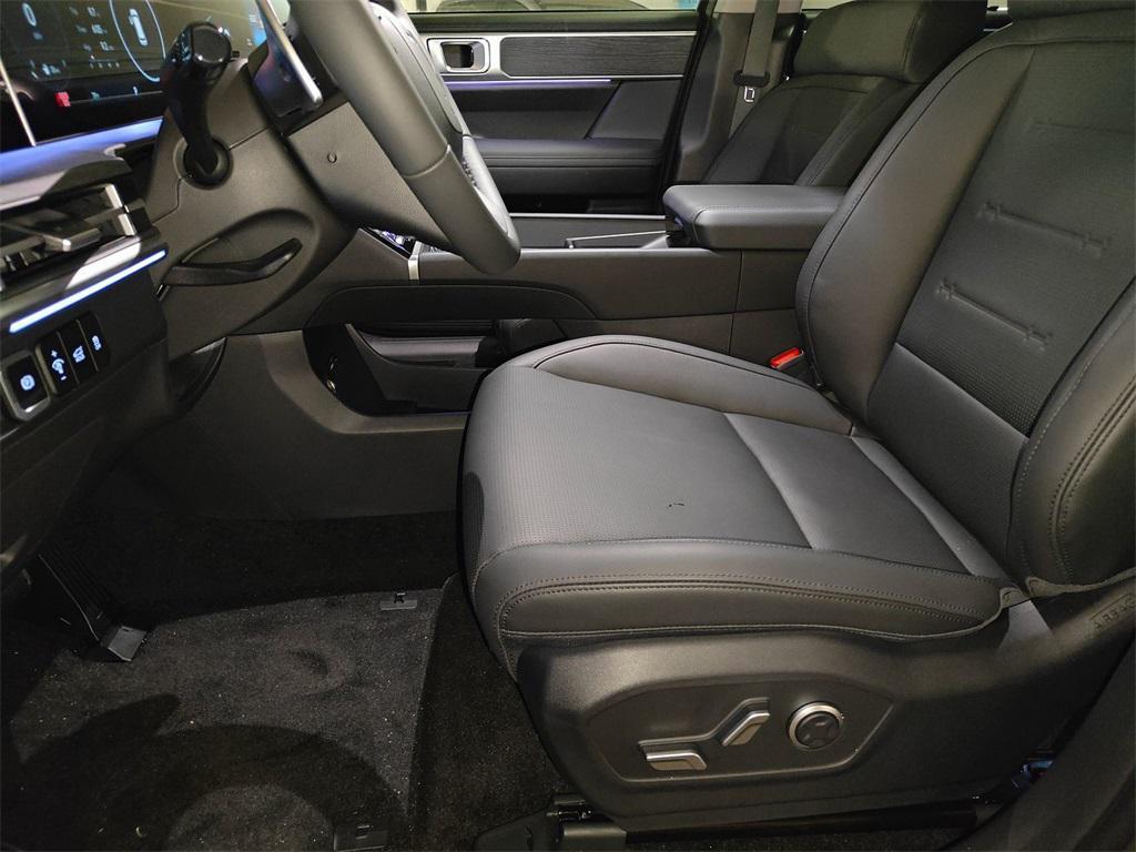 new 2025 Hyundai Santa Fe car, priced at $44,511