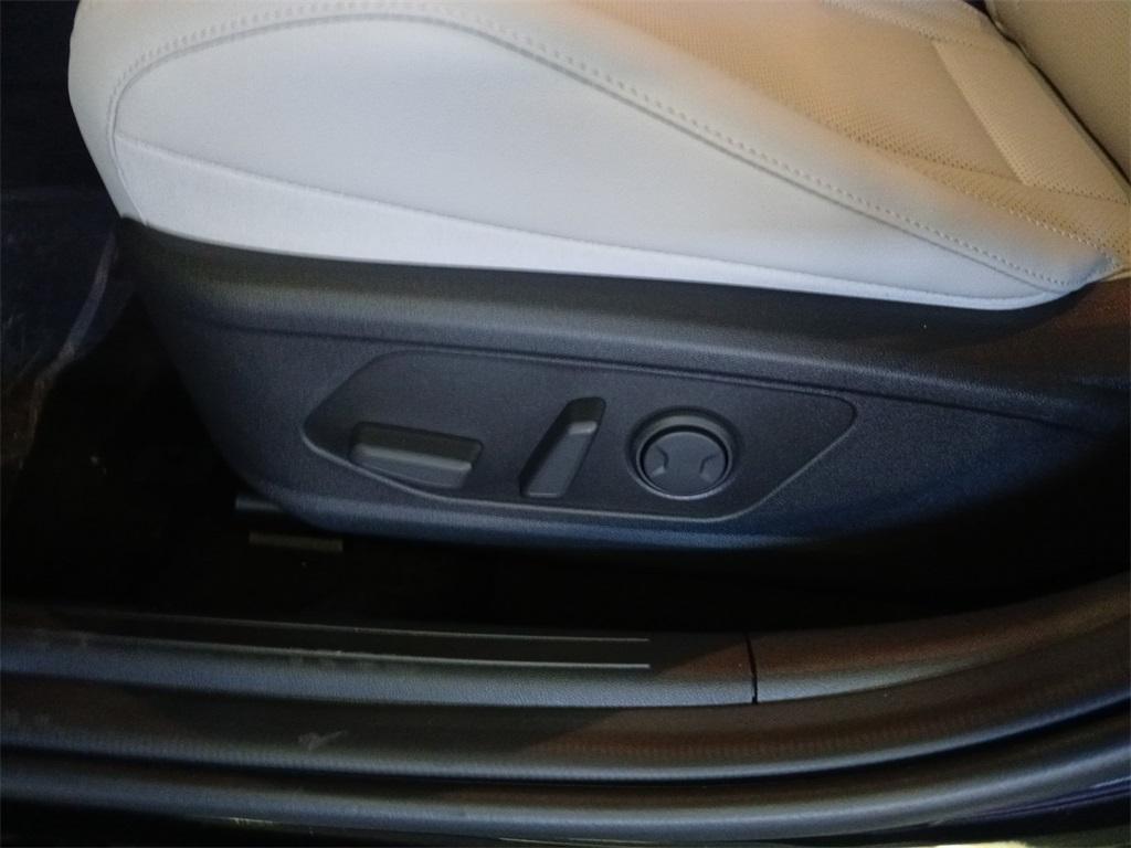 new 2025 Hyundai ELANTRA HEV car, priced at $26,163