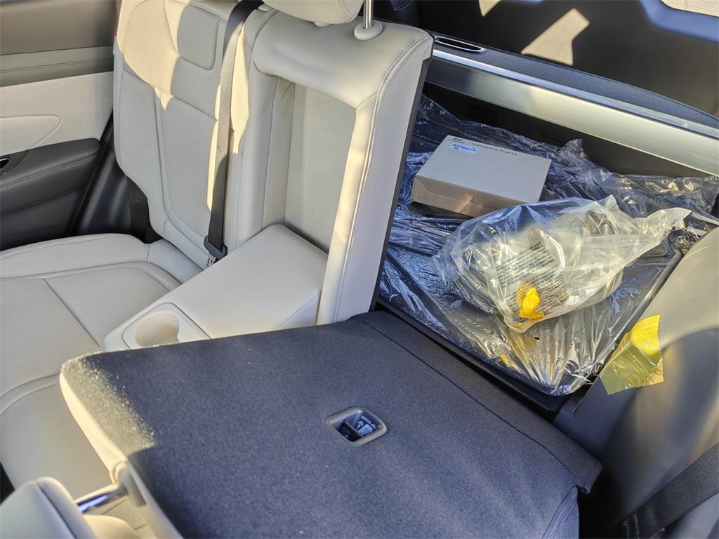 new 2026 Hyundai TUCSON Hybrid car, priced at $42,811