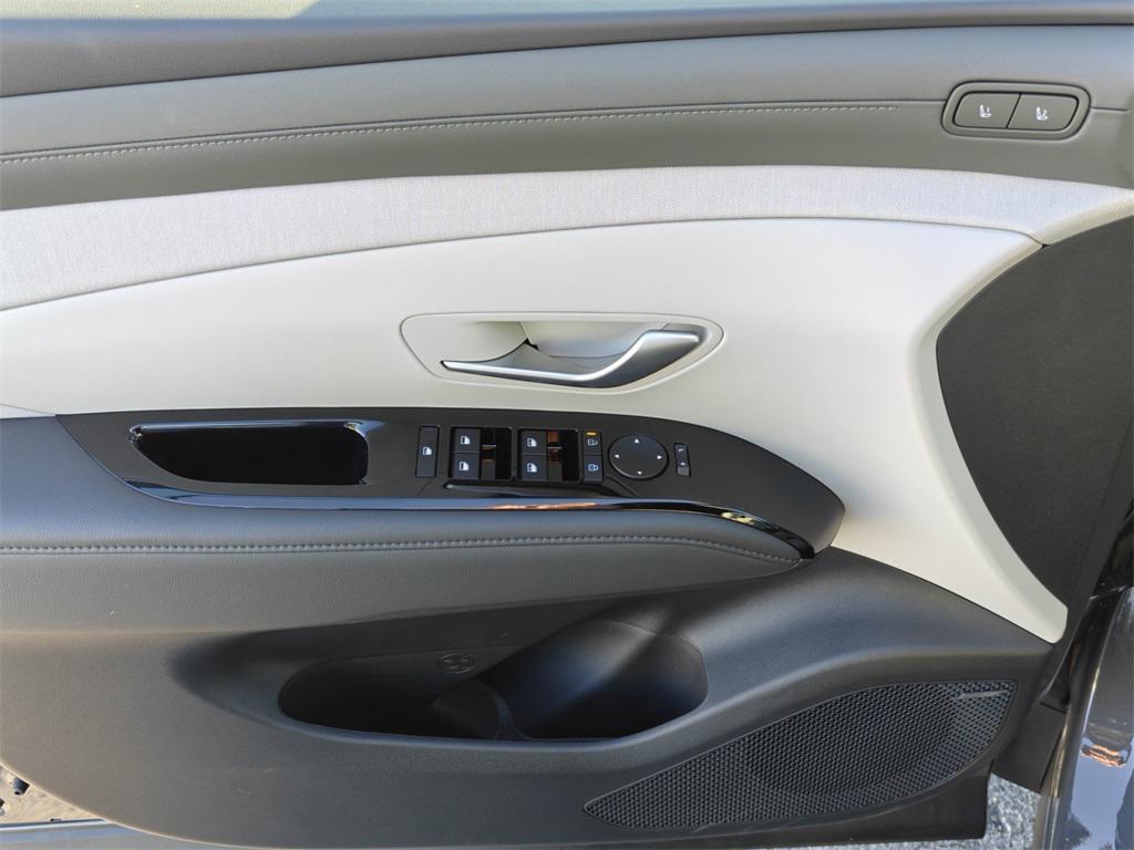 new 2026 Hyundai TUCSON Hybrid car, priced at $42,811