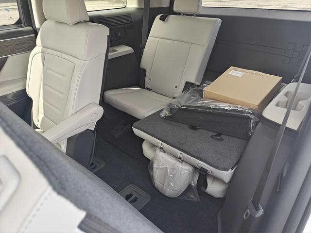 new 2025 Hyundai SANTA FE HEV car, priced at $49,750