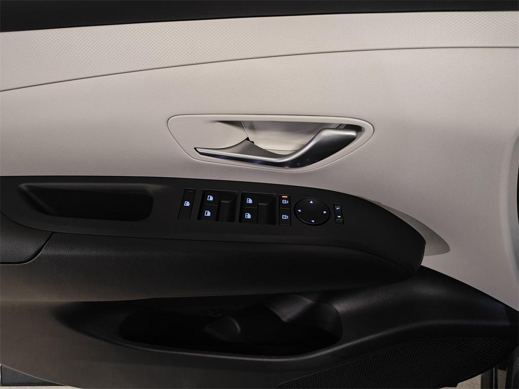 new 2025 Hyundai Tucson car, priced at $32,185