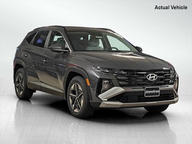 new 2025 Hyundai Tucson car, priced at $30,178