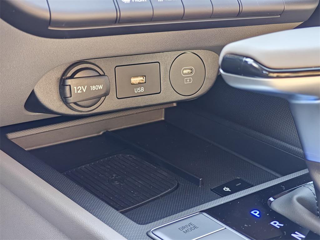 new 2025 Hyundai Elantra car, priced at $22,804