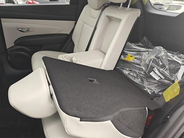 new 2025 Hyundai TUCSON Hybrid car, priced at $36,629