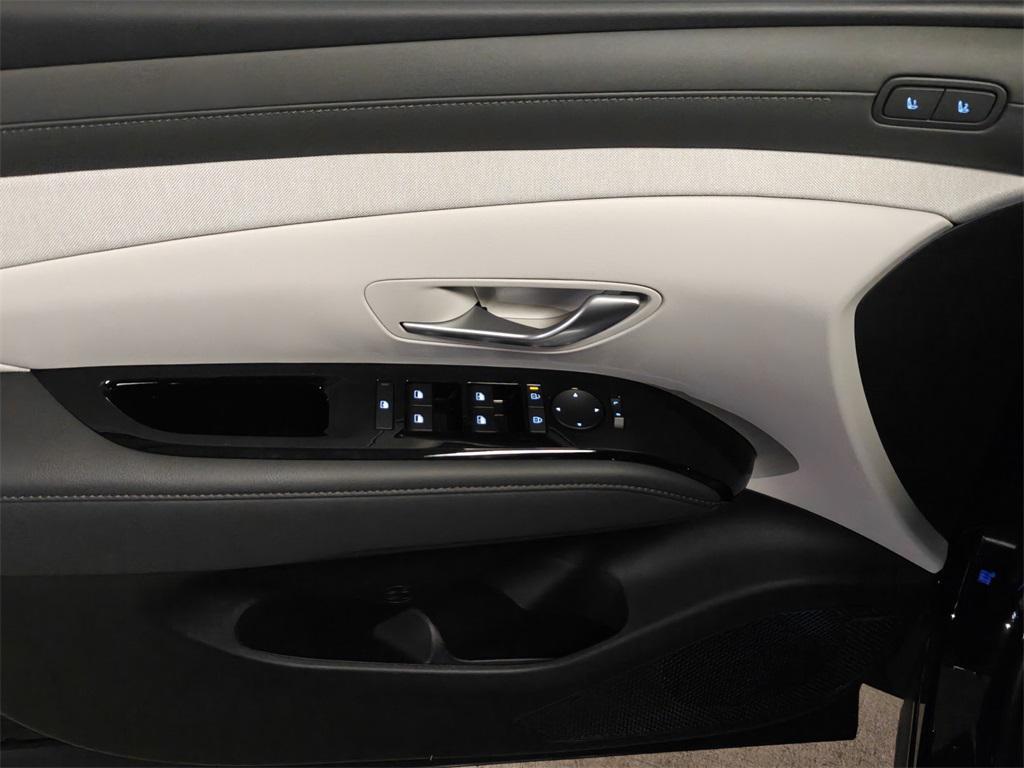 new 2026 Hyundai TUCSON Hybrid car, priced at $42,875