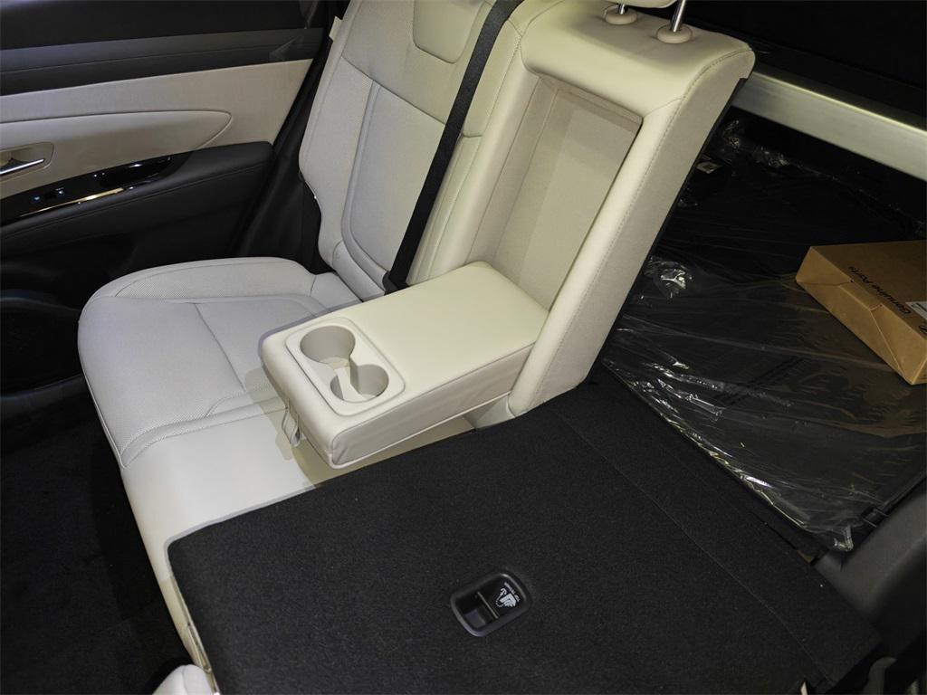 new 2026 Hyundai TUCSON Hybrid car, priced at $42,875