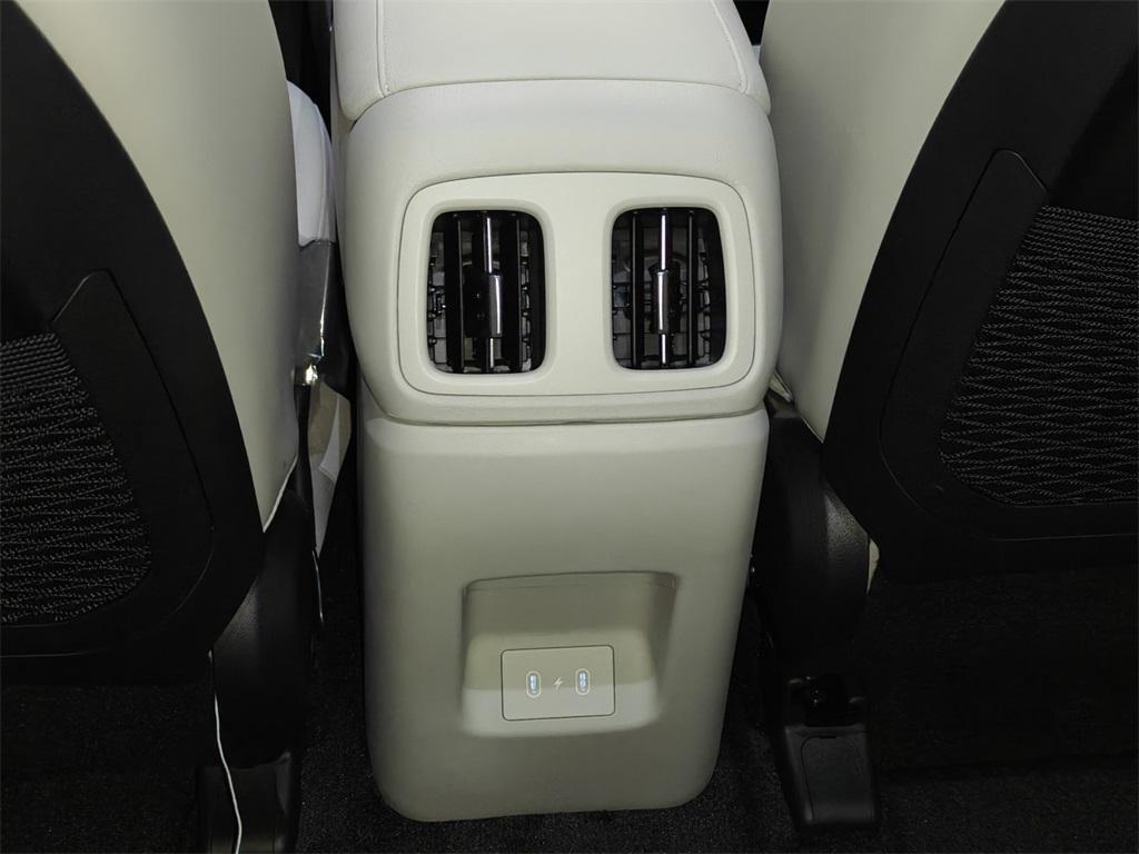 new 2026 Hyundai TUCSON Hybrid car, priced at $35,645