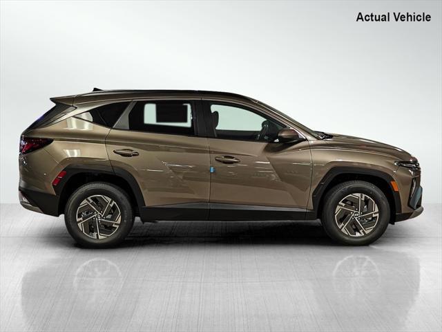 new 2025 Hyundai TUCSON Hybrid car, priced at $33,673