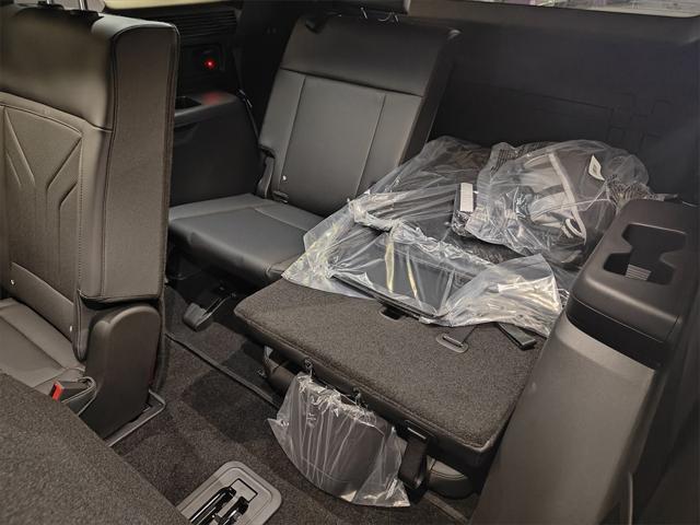 new 2025 Hyundai Santa Fe car, priced at $40,346