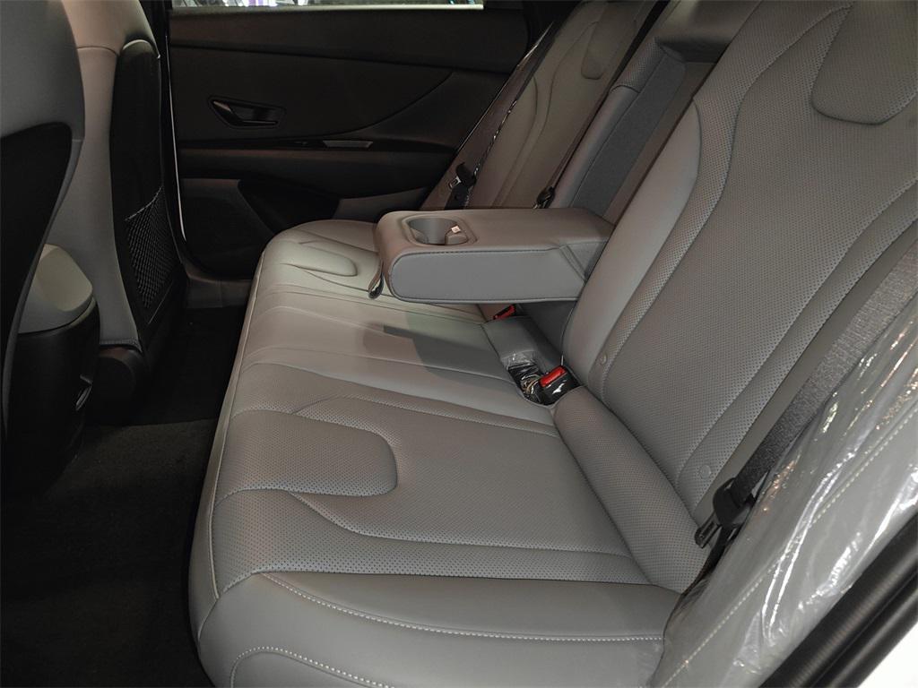 new 2025 Hyundai ELANTRA HEV car, priced at $26,562