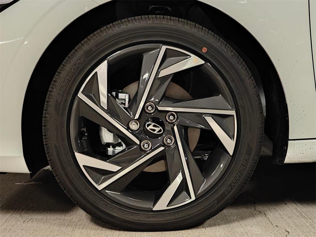new 2025 Hyundai ELANTRA HEV car, priced at $26,562
