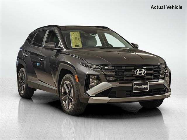 new 2025 Hyundai TUCSON Hybrid car, priced at $37,034