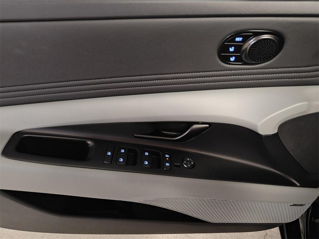 new 2025 Hyundai ELANTRA HEV car, priced at $26,094