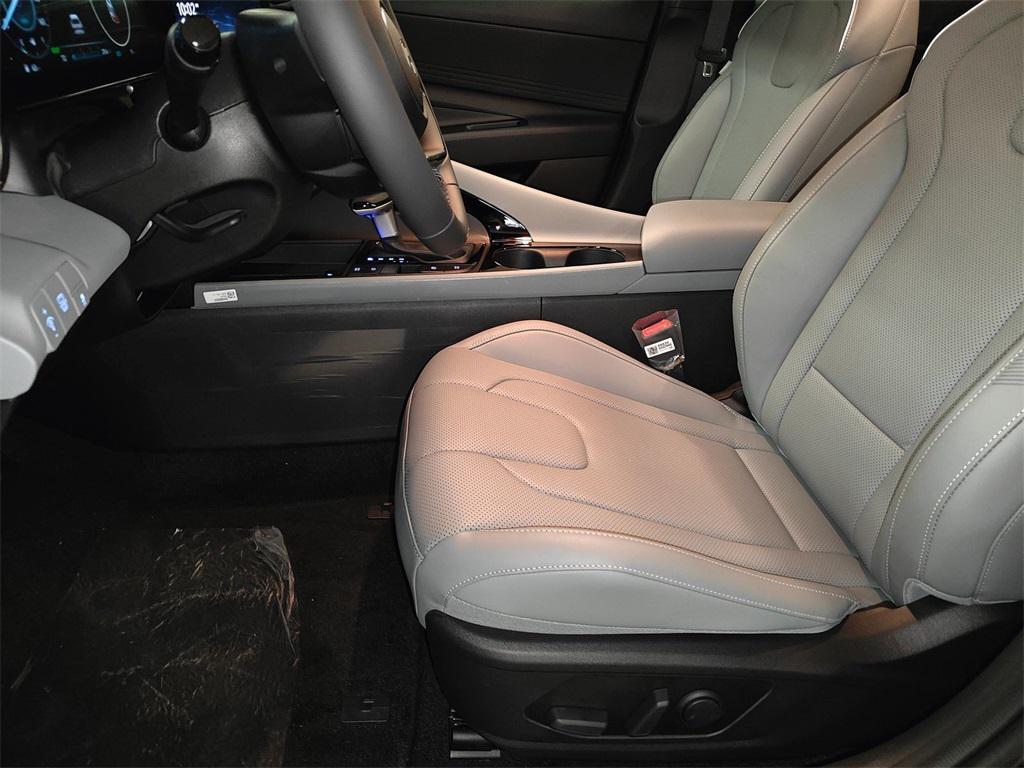new 2025 Hyundai ELANTRA HEV car, priced at $26,094