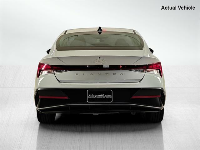new 2025 Hyundai Elantra car, priced at $26,286
