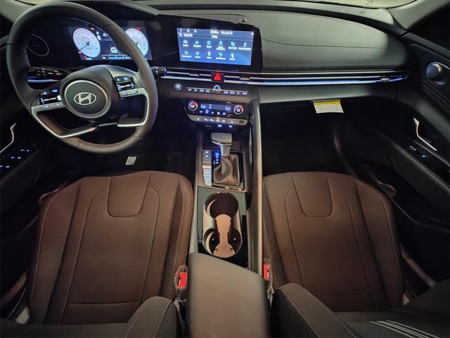 new 2025 Hyundai Elantra car, priced at $26,286