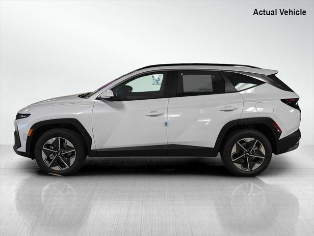 new 2025 Hyundai TUCSON Hybrid car, priced at $37,245