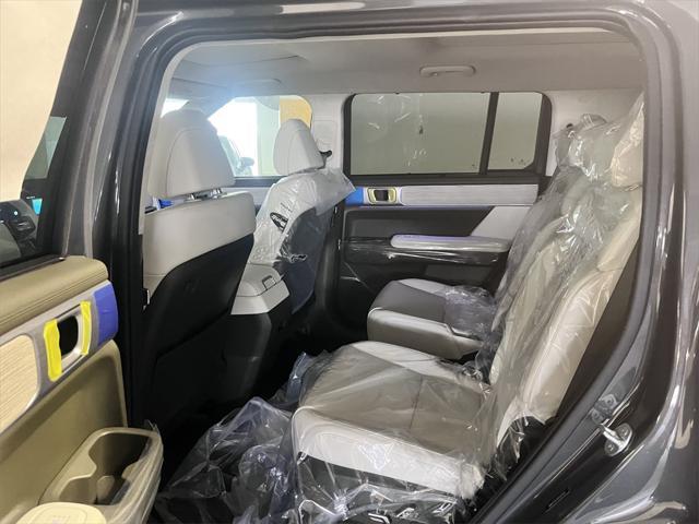 new 2025 Hyundai SANTA FE HEV car, priced at $48,270