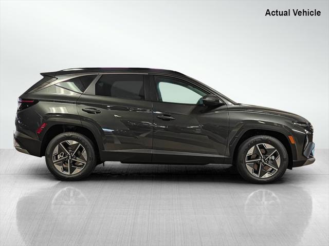 new 2025 Hyundai TUCSON Hybrid car, priced at $36,599