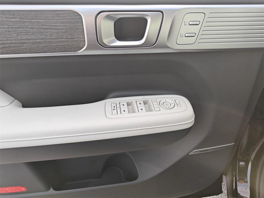 new 2025 Hyundai SANTA FE HEV car, priced at $48,447