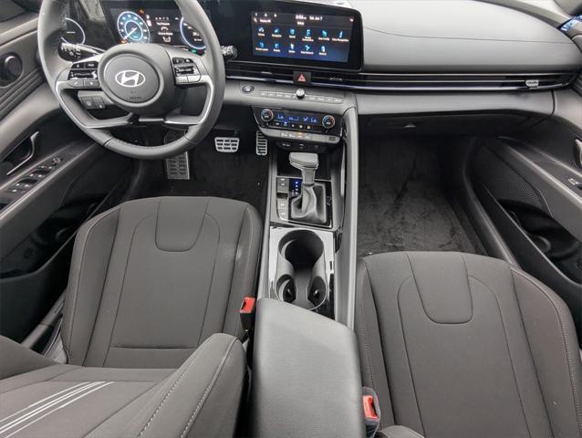 new 2025 Hyundai Elantra car, priced at $27,043