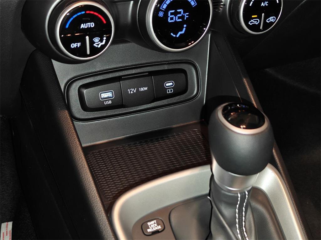 new 2025 Hyundai Venue car, priced at $23,072
