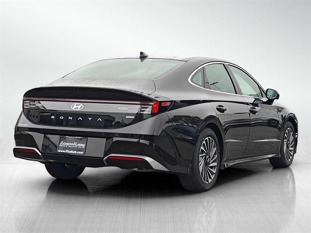 new 2025 Hyundai Sonata Hybrid car, priced at $36,920