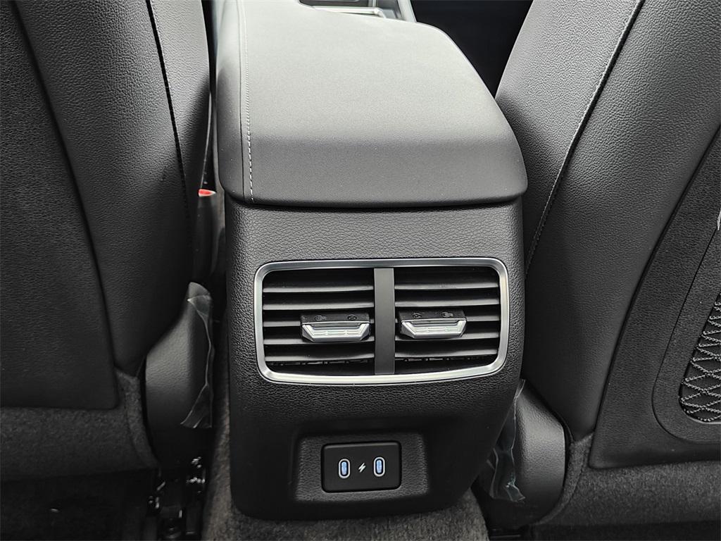 new 2025 Hyundai Sonata Hybrid car, priced at $36,920
