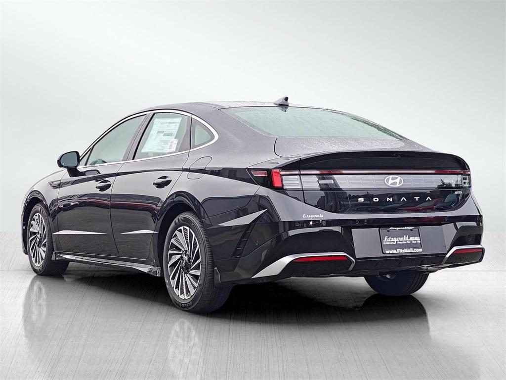 new 2025 Hyundai Sonata Hybrid car, priced at $36,920