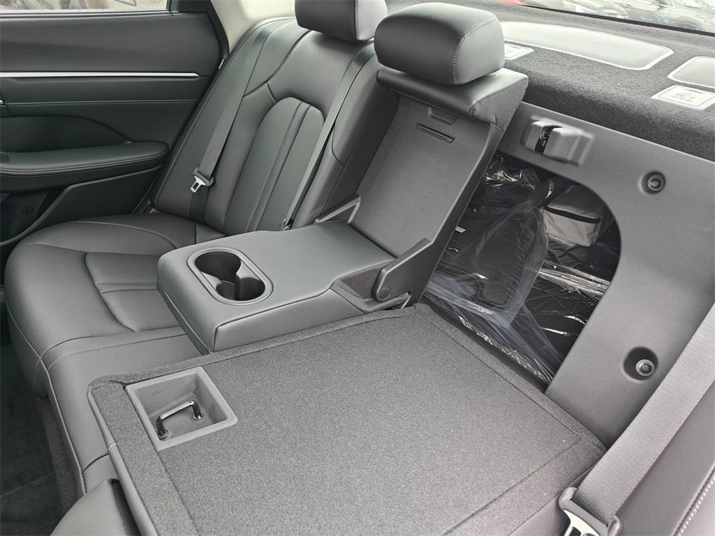 new 2025 Hyundai Sonata Hybrid car, priced at $36,920