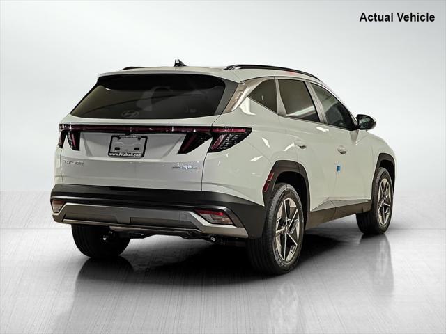 new 2025 Hyundai TUCSON Hybrid car, priced at $37,070